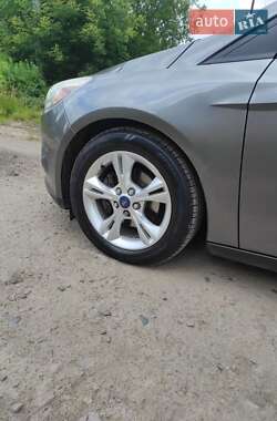 Седан Ford Focus 2013 в 