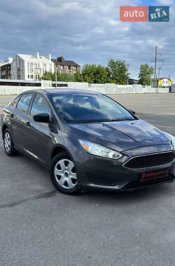 Седан Ford Focus 2015 в 