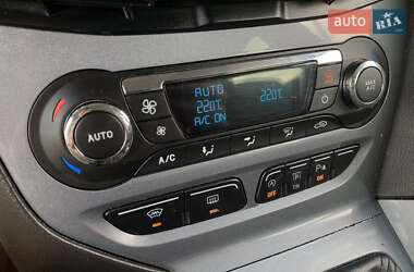 Универсал Ford Focus 2013 в 