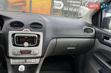 Универсал Ford Focus 2010 в 