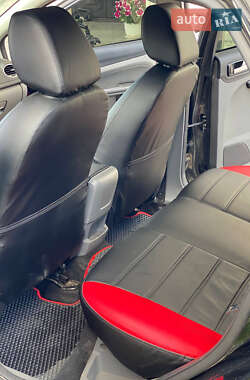 Хетчбек Ford Focus 2010 в 