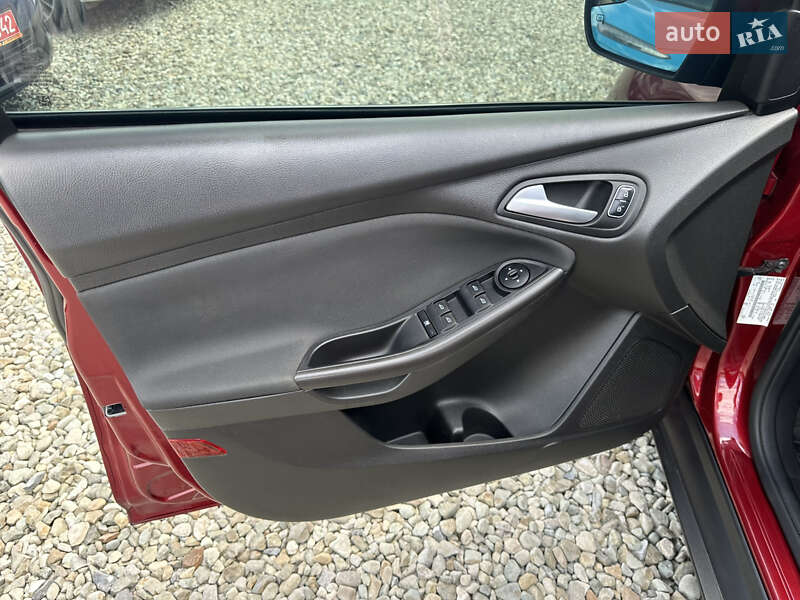Седан Ford Focus 2015 в Ивано-Франковске