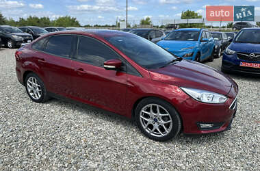 Седан Ford Focus 2015 в 