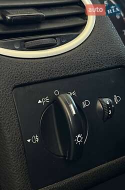 Хэтчбек Ford Focus 2005 в 