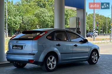 Хэтчбек Ford Focus 2005 в 