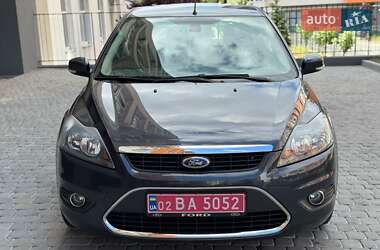 Хэтчбек Ford Focus 2009 в 