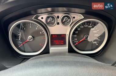 Хэтчбек Ford Focus 2009 в 