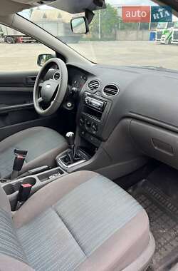Хэтчбек Ford Focus 2007 в 