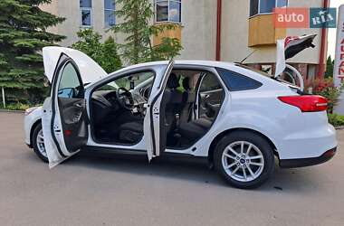 Седан Ford Focus 2017 в 