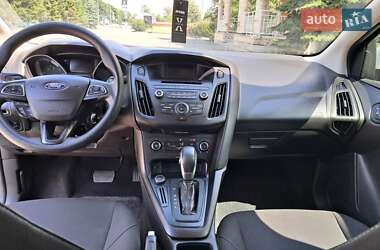 Седан Ford Focus 2017 в 
