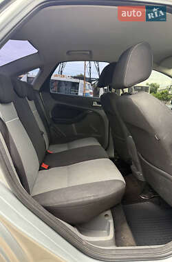 Седан Ford Focus 2010 в 