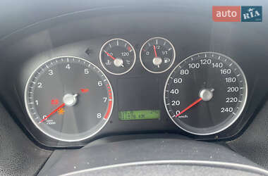 Седан Ford Focus 2006 в 