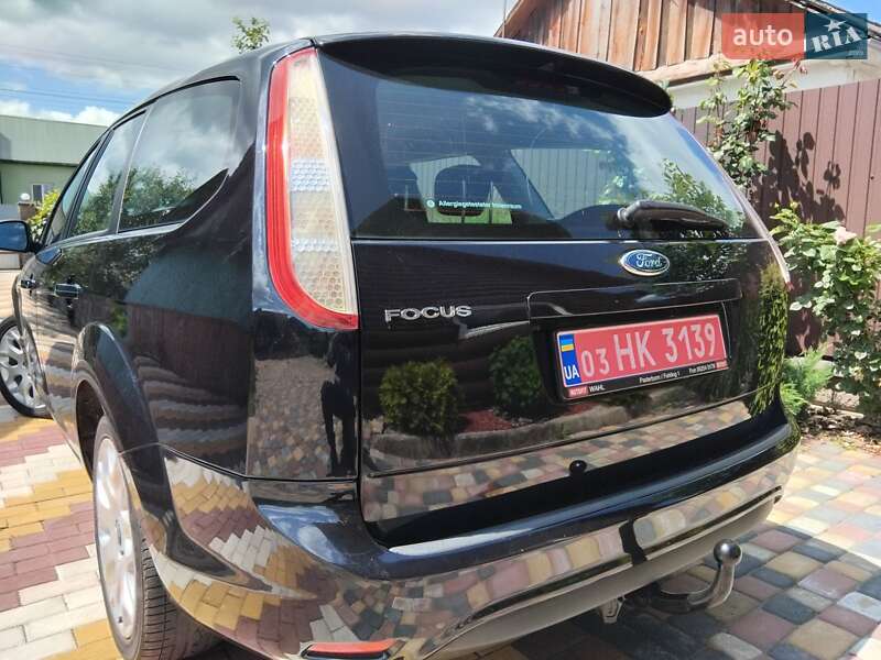 Универсал Ford Focus 2009 в Остроге