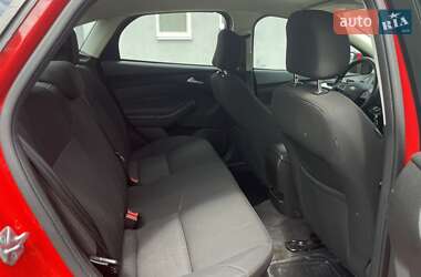 Седан Ford Focus 2016 в 