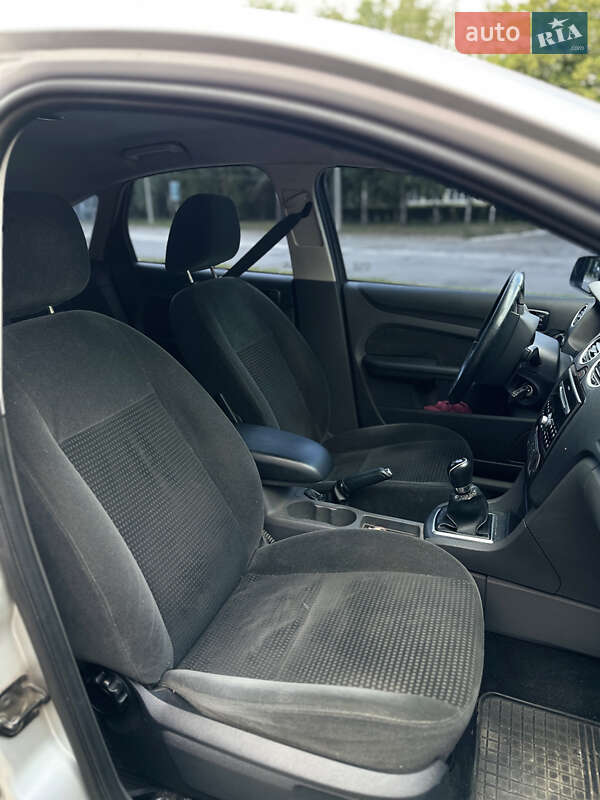 Хэтчбек Ford Focus 2005 в Белой Церкви