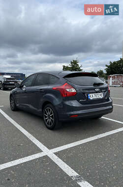 Хэтчбек Ford Focus 2013 в 