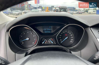 Хэтчбек Ford Focus 2013 в 