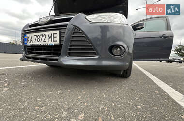 Хэтчбек Ford Focus 2013 в 