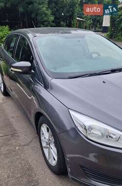Седан Ford Focus 2016 в 
