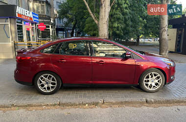 Седан Ford Focus 2015 в 