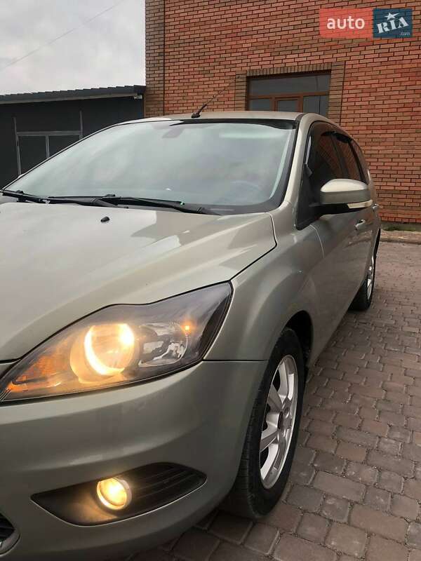 Универсал Ford Focus 2010 в Теофиполе