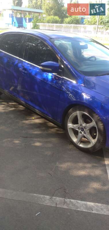 Седан Ford Focus 2013 в Киеве