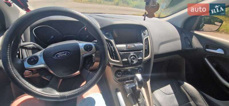 Седан Ford Focus 2012 в Южноукраинске