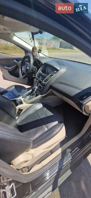 Седан Ford Focus 2012 в Южноукраинске