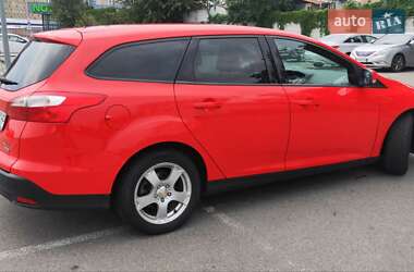 Универсал Ford Focus 2014 в 