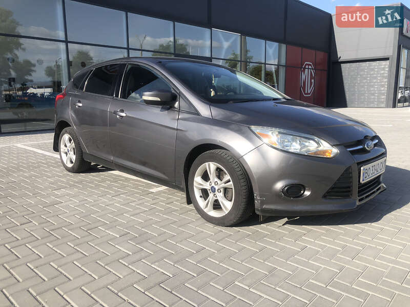 Хэтчбек Ford Focus 2014 в 