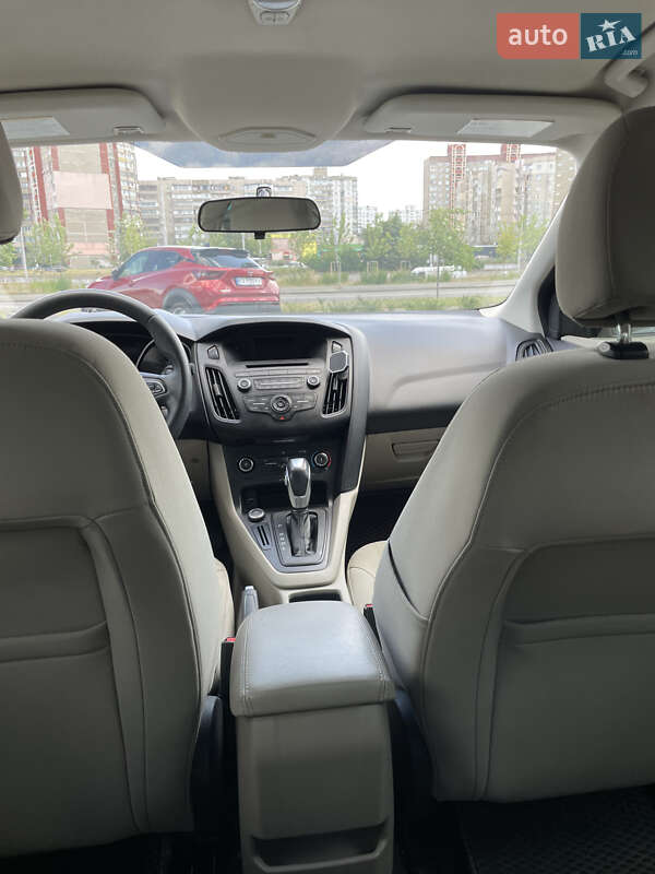 Седан Ford Focus 2015 в Киеве