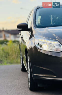 Хэтчбек Ford Focus 2018 в 