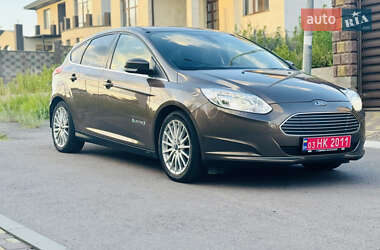 Хэтчбек Ford Focus 2018 в 