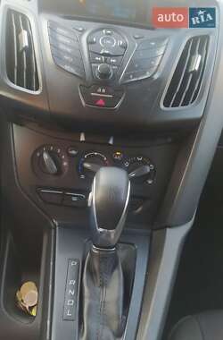 Седан Ford Focus 2013 в 