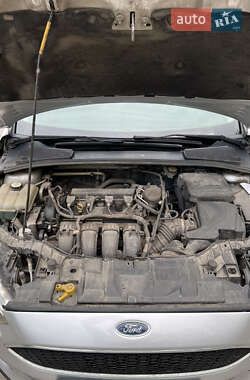 Седан Ford Focus 2015 в 