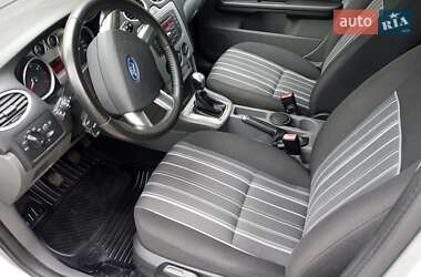 Универсал Ford Focus 2010 в 