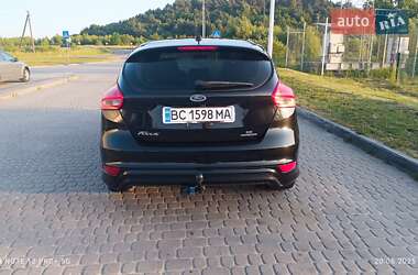Хэтчбек Ford Focus 2015 в 