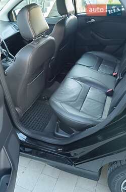 Хэтчбек Ford Focus 2015 в 
