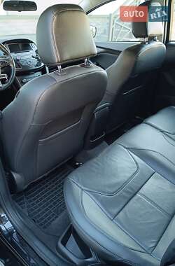 Хэтчбек Ford Focus 2015 в 