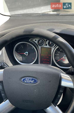 Универсал Ford Focus 2010 в 