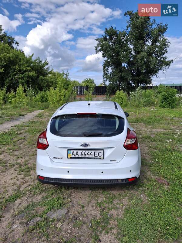 Хэтчбек Ford Focus 2013 в Чернигове