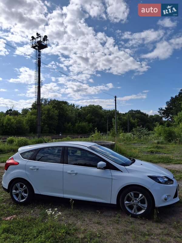 Хэтчбек Ford Focus 2013 в Чернигове