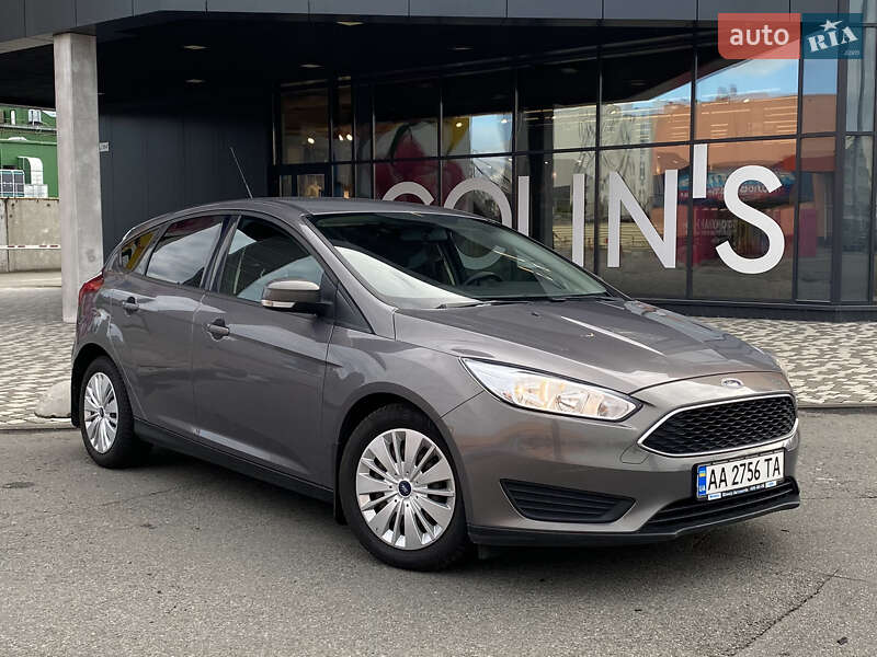 Хэтчбек Ford Focus 2015 в Киеве