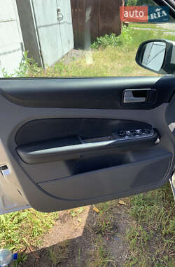 Универсал Ford Focus 2010 в 