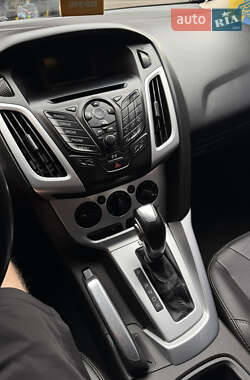 Седан Ford Focus 2013 в 
