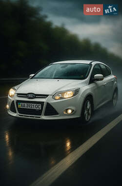 Хэтчбек Ford Focus 2013 в Киеве