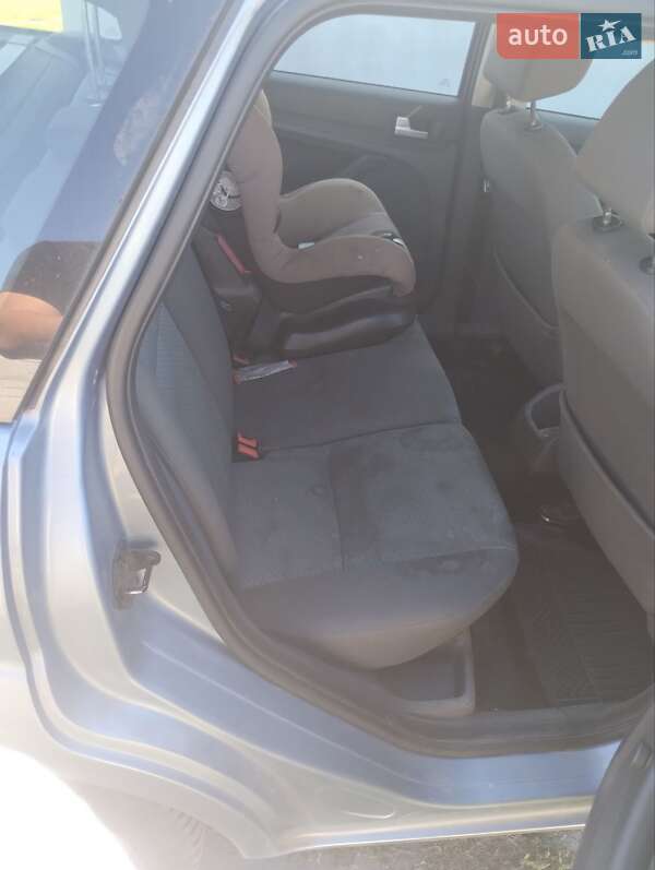 Універсал Ford Focus 2006 в Жовкві
