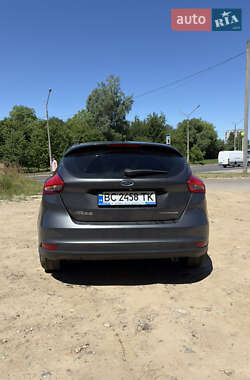 Хэтчбек Ford Focus 2016 в 