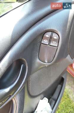 Седан Ford Focus 2001 в 