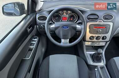 Универсал Ford Focus 2010 в 